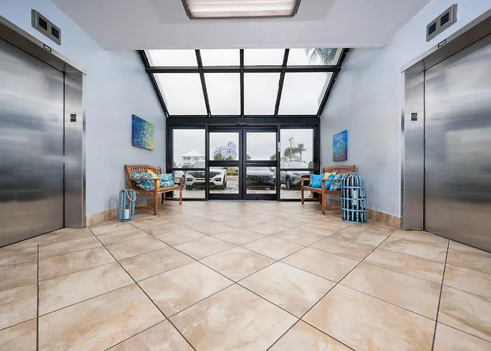 Island Winds East 210 Apartment *